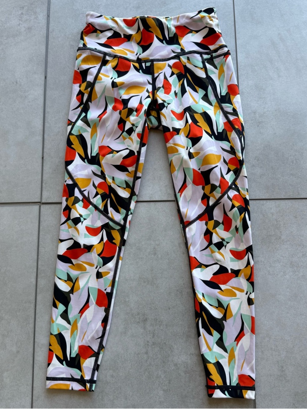 Sweaty Betty Multicolor Leaf-Print Leggings XXS zip pocket sides mid Rise